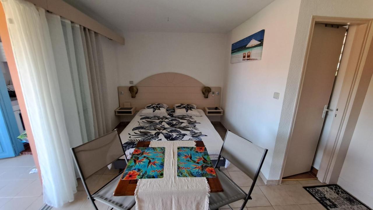 Studio Plage De L'Anse Caritan Sainte-Anne Kültér fotó